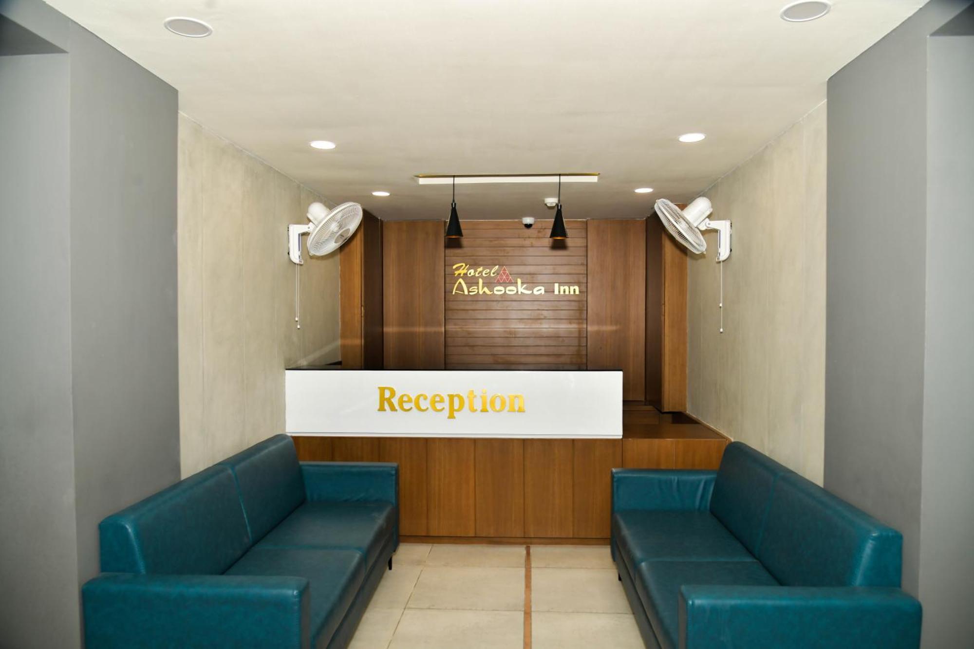 Hotel Ashooka Inn Gandhinagar Exterior foto