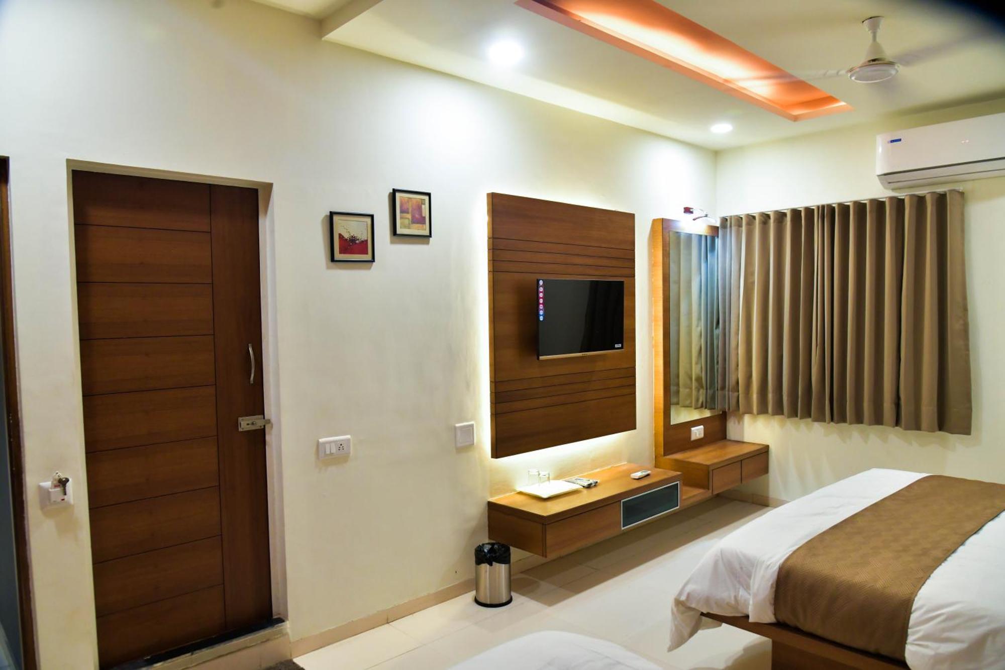 Hotel Ashooka Inn Gandhinagar Exterior foto