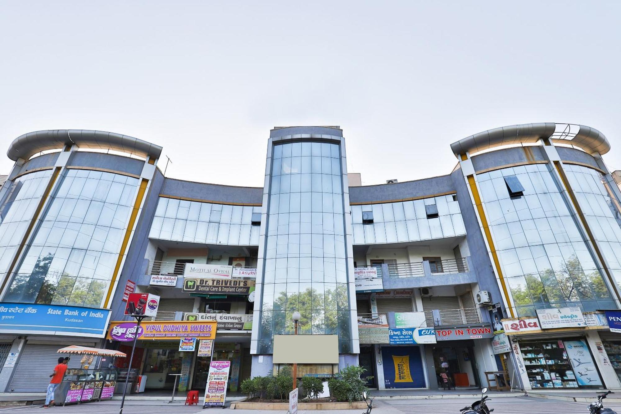 Hotel Ashooka Inn Gandhinagar Exterior foto
